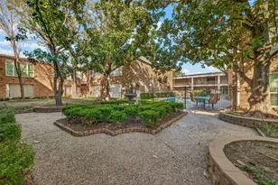 2201 Fountain View Dr, Houston, TX 77057 - Photo 21