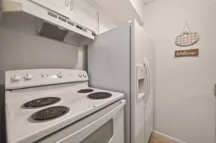 2201 Fountain View Dr, Houston, TX 77057 - Photo 11