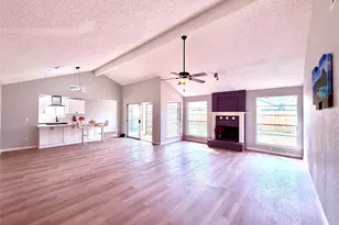 12071 Plumbrook Dr, Houston, TX 77099 - Photo 5