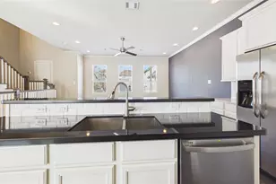 2724 Rutland St, Houston, TX 77008 - Photo 13