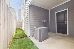 2724 Rutland St, Houston, TX 77008 - Photo 33