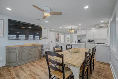 2006 Sydnor Lane, Galveston, TX 77554 - Photo 7