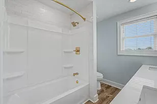 2006 Sydnor Ln, Galveston, TX 77554 - Photo 23