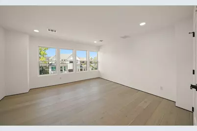 5207 Braesheather Drive, Houston, TX 77096 - Photo 33
