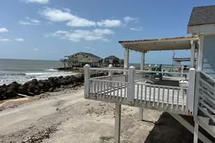 12919 Gulf Beach Dr, Freeport, TX 77541 - Photo 7