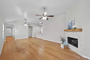 2910 Crescent Bend Rd, Spring, TX 77388 - Photo 3