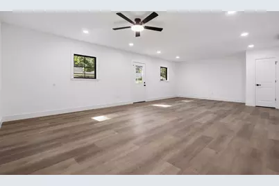 30706 McKinney Drive, Tomball, TX 77375 - Photo 37