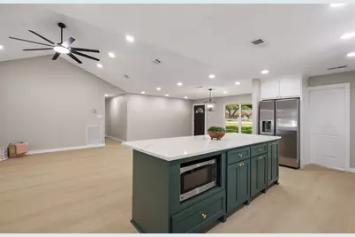 30706 McKinney Drive, Tomball, TX 77375 - Photo 17