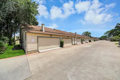742 Country Place Drive #A, Houston, TX 77079 - Photo 29