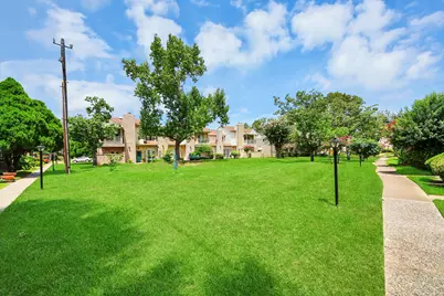 742 Country Place Drive #A, Houston, TX 77079 - Photo 31