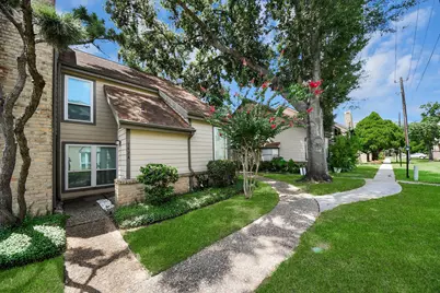 742 Country Place Drive #A, Houston, TX 77079 - Photo 3