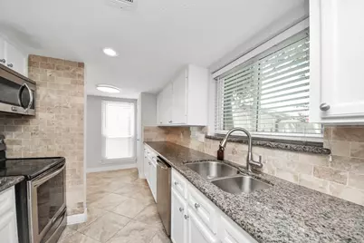 742 Country Place Drive #A, Houston, TX 77079 - Photo 15