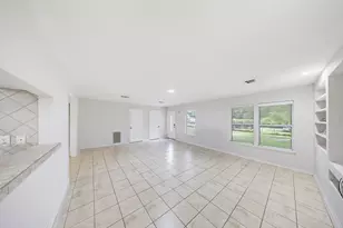1725 Strawn Rd, Houston, TX 77039 - Photo 17