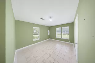 1725 Strawn Rd, Houston, TX 77039 - Photo 25