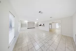 1725 Strawn Rd, Houston, TX 77039 - Photo 5
