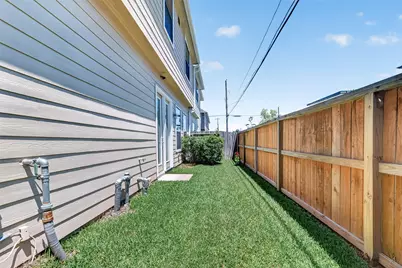 7804 Janak Drive #B, Houston, TX 77055 - Photo 25