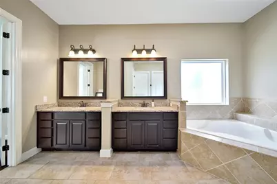 7545 Tyler Run Boulevard, Conroe, TX 77304 - Photo 23