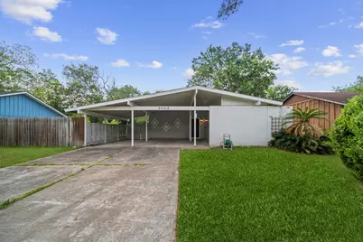3002 Newcastle Drive, Baytown, TX 77521 - Photo 3
