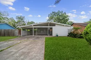 3002 Newcastle Dr, Baytown, TX 77521 - Photo 3
