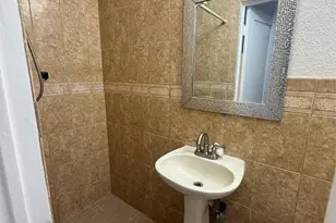 5701 Luna St, Houston, TX 77076 - Photo 49