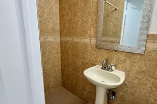 5701 Luna St, Houston, TX 77076 - Photo 41