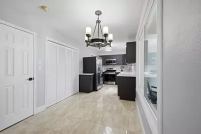 8927 Aspen Place Drive, Houston, TX 77071 - Photo 7