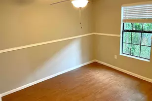 1403 Ash St, Baytown, TX 77520 - Photo 11