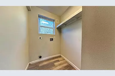 190 White Oak Circle, Point Blank, TX 77364 - Photo 13