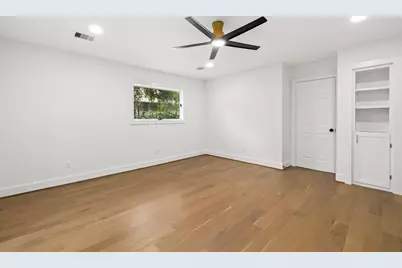 10514 Emnora Lane, Houston, TX 77043 - Photo 21