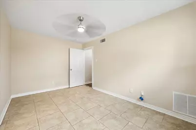 5602 Cartagena Street, Houston, TX 77035 - Photo 21