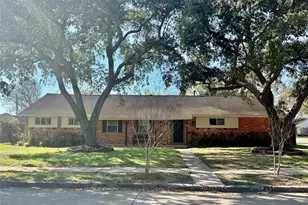 5602 Cartagena St, Houston, TX 77035 - Photo 3