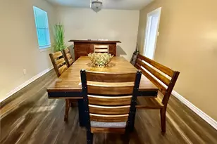 5602 Cartagena St, Houston, TX 77035 - Photo 11