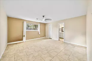 5602 Cartagena St, Houston, TX 77035 - Photo 15