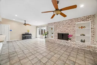 5602 Cartagena Street, Houston, TX 77035 - Photo 9