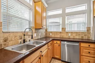810 Malone St, Houston, TX 77007 - Photo 17