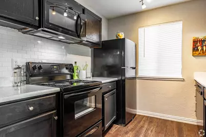 4600 West Pioneer Drive #025, Irving, TX 75061 - Photo 9