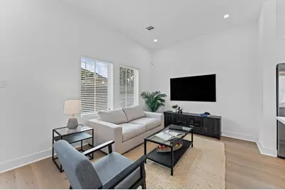 332 Neyland Street, Houston, TX 77022 - Photo 7