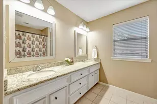 15110 Greenleaf Ln, Houston, TX 77062 - Photo 27
