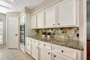 15110 Greenleaf Ln, Houston, TX 77062 - Photo 9