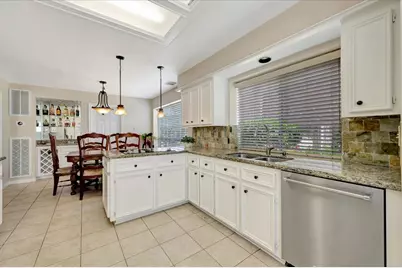 15110 Greenleaf Lane, Houston, TX 77062 - Photo 19