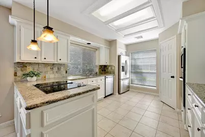 15110 Greenleaf Lane, Houston, TX 77062 - Photo 15