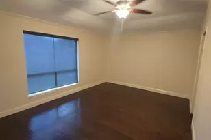 7402 Wood Bluff Blvd, Houston, TX 77040 - Photo 15