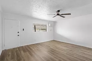 923B Knight St, Houston, TX 77022 - Photo 3