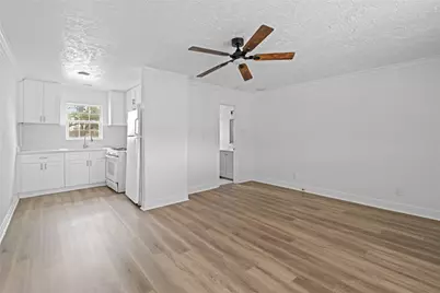 923B Knight Street #A2, Houston, TX 77022 - Photo 1