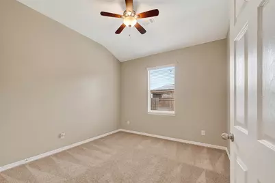 3226 W Trail Drive, Pearland, TX 77584 - Photo 19