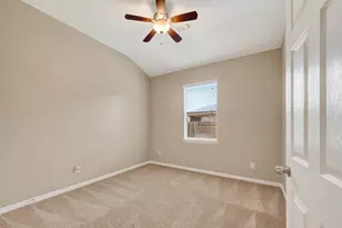 3226 W Trail Dr, Pearland, TX 77584 - Photo 19