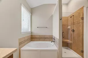 3226 W Trail Dr, Pearland, TX 77584 - Photo 15