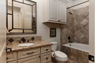 19 Hepplewhite Way, The Woodlands, TX 77382 - Photo 31