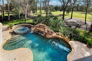 19 Hepplewhite Way, The Woodlands, TX 77382 - Photo 3