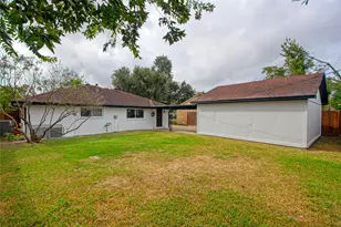 5802 Chrystell Ln, Houston, TX 77092 - Photo 15